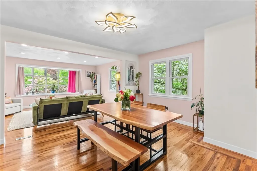 475 Elmgrove Avenue Providence RI 02906