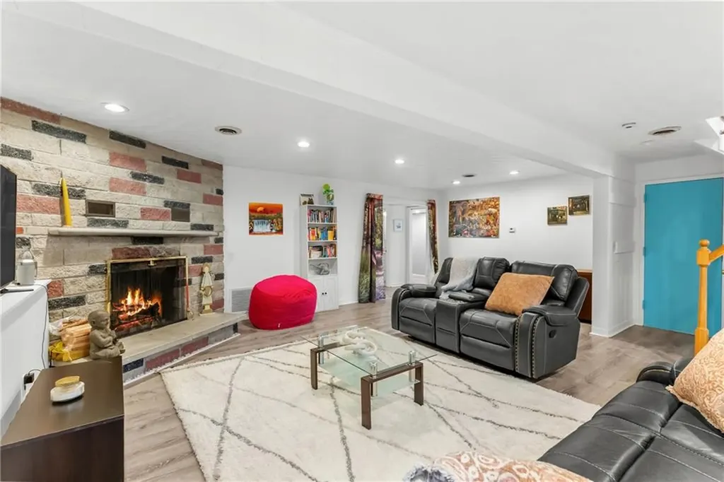 475 Elmgrove Avenue Providence RI 02906