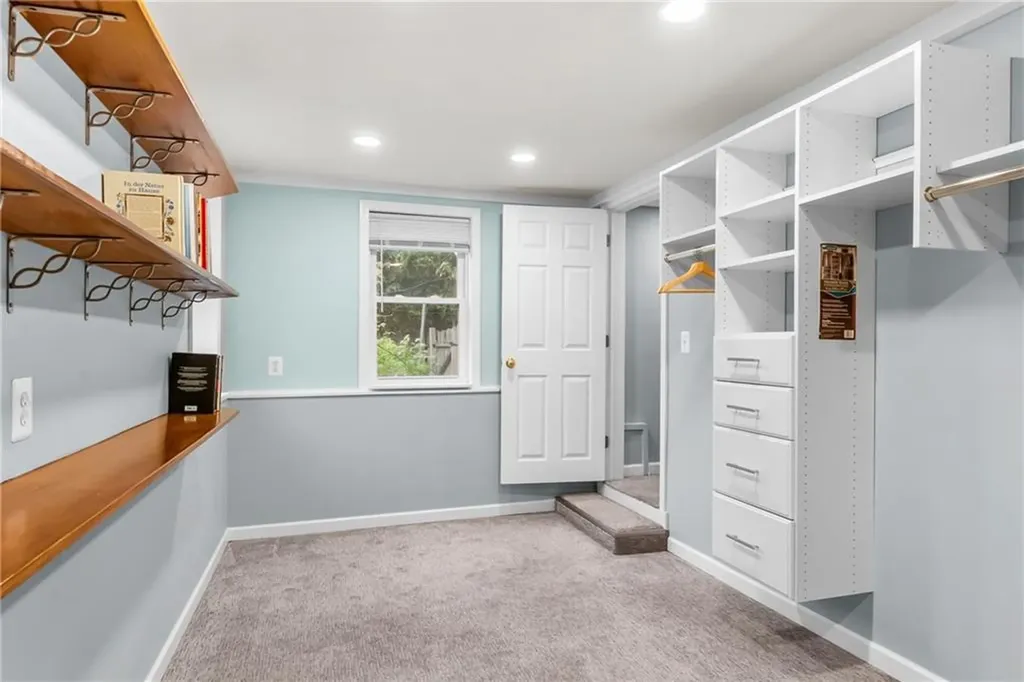 475 Elmgrove Avenue Providence RI 02906