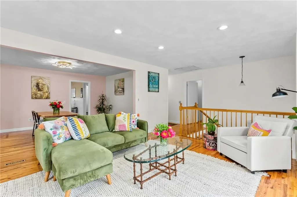 475 Elmgrove Avenue Providence RI 02906