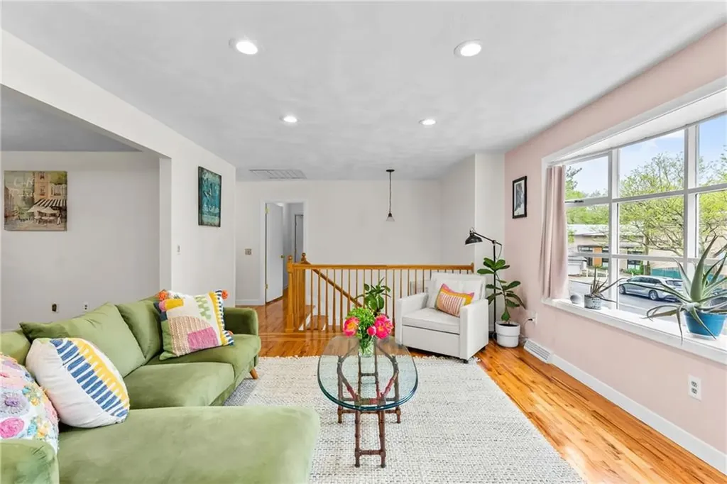 475 Elmgrove Avenue Providence RI 02906