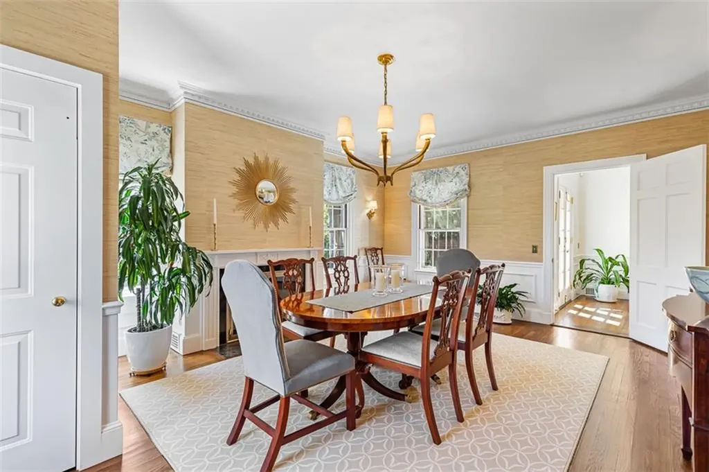 295 Laurel Avenue Providence RI 02906