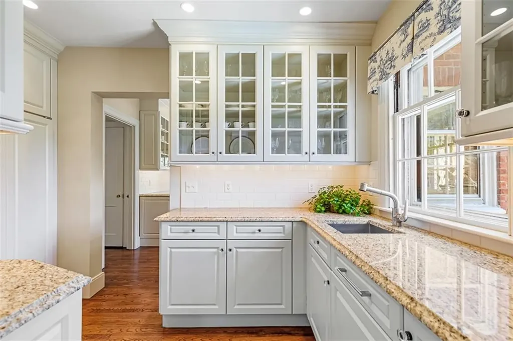 295 Laurel Avenue Providence RI 02906