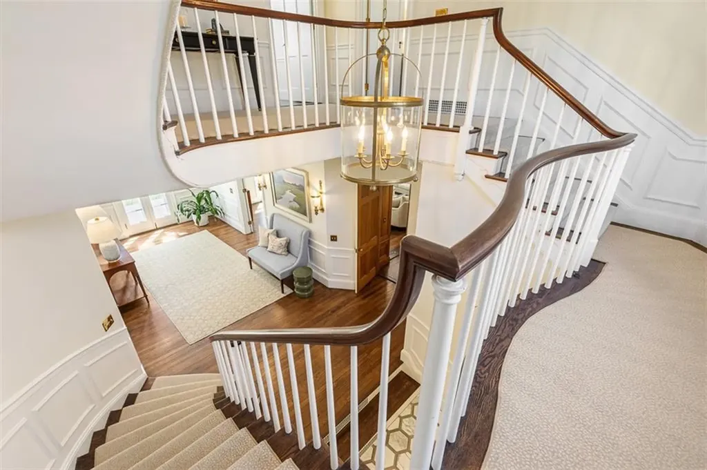 295 Laurel Avenue Providence RI 02906