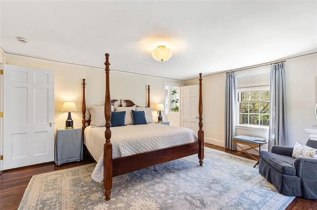 295 Laurel Avenue Providence RI 02906