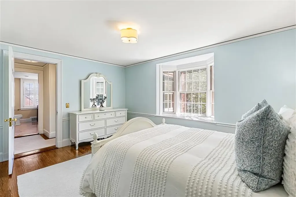 295 Laurel Avenue Providence RI 02906