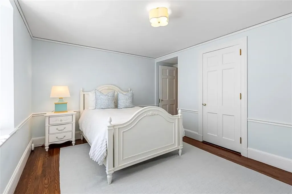 295 Laurel Avenue Providence RI 02906