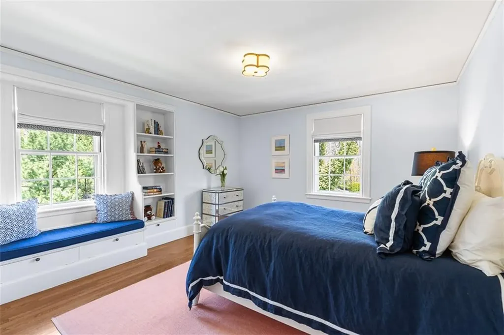 295 Laurel Avenue Providence RI 02906