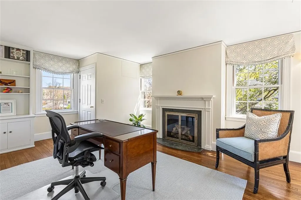 295 Laurel Avenue Providence RI 02906
