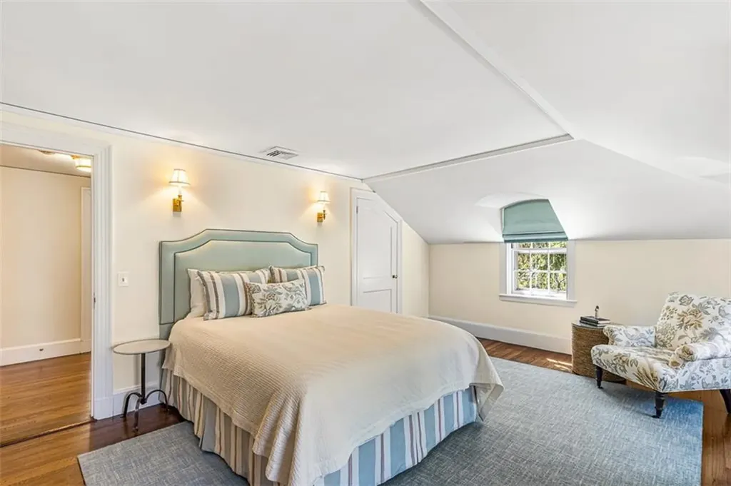 295 Laurel Avenue Providence RI 02906