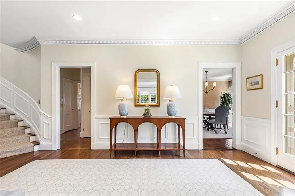 295 Laurel Avenue Providence RI 02906