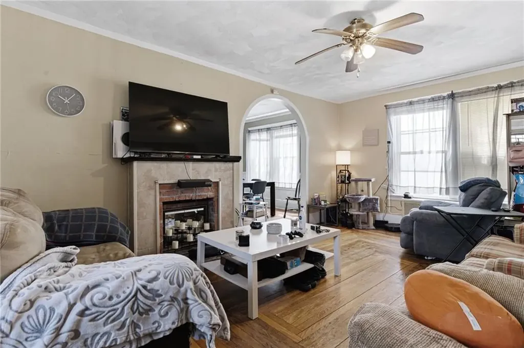 87 Elder Street Pawtucket RI 02860