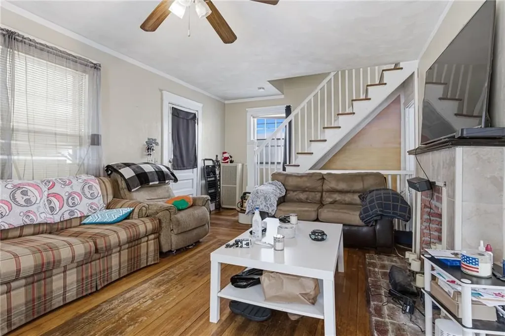 87 Elder Street Pawtucket RI 02860