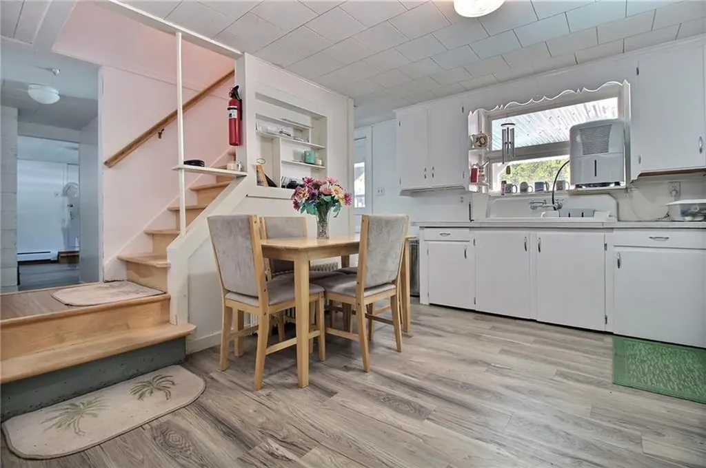 7 Nichols Lane Westerly RI 02891