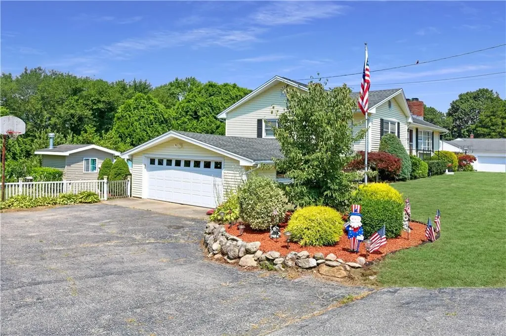 7 Nichols Lane Westerly RI 02891