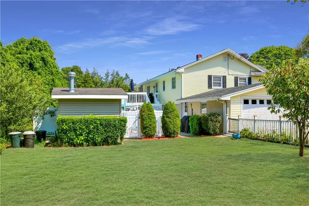 7 Nichols Lane Westerly RI 02891