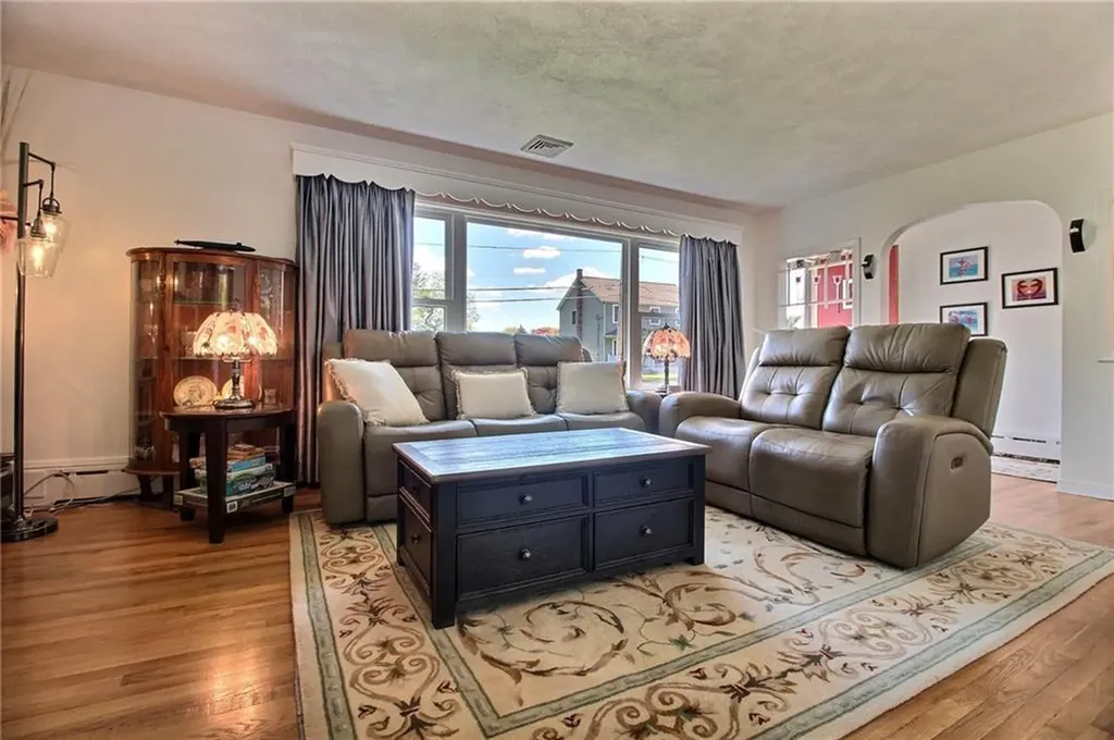 7 Nichols Lane Westerly RI 02891