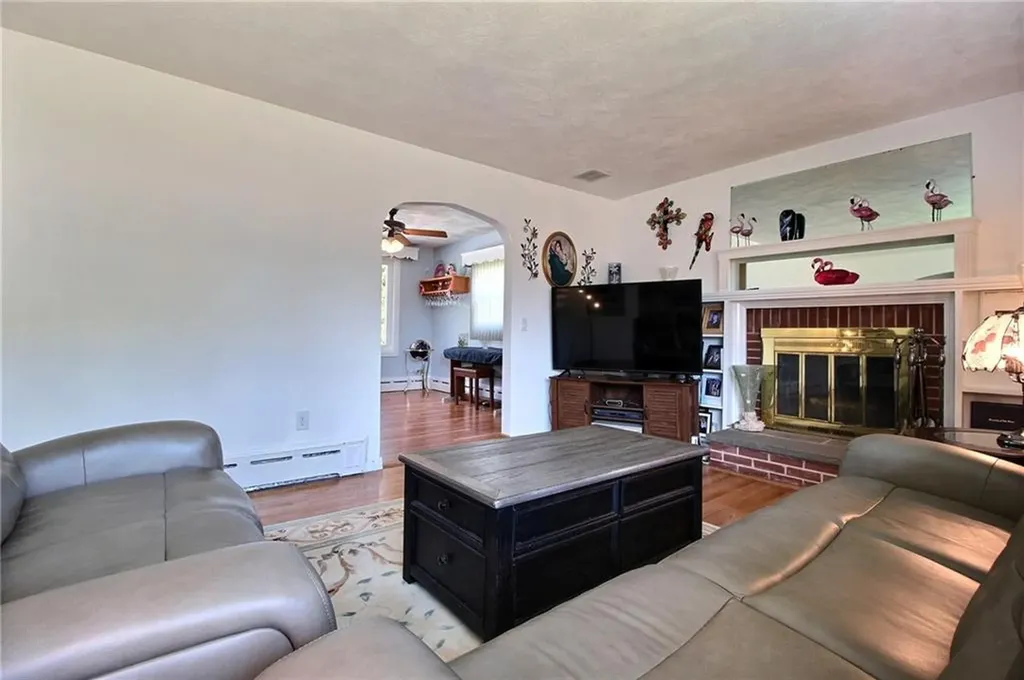 7 Nichols Lane Westerly RI 02891