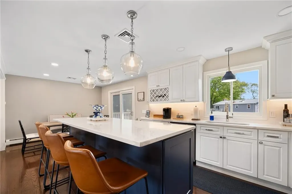 7 Robins Way North Providence RI 02904