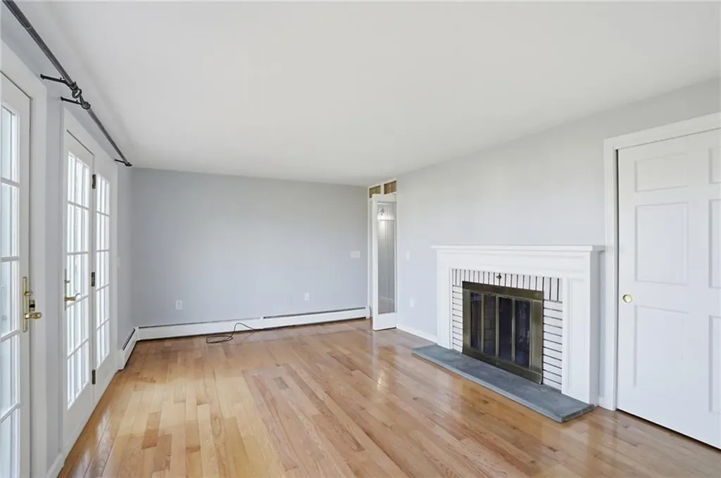 22 Roger Williams Court Portsmouth RI 02871