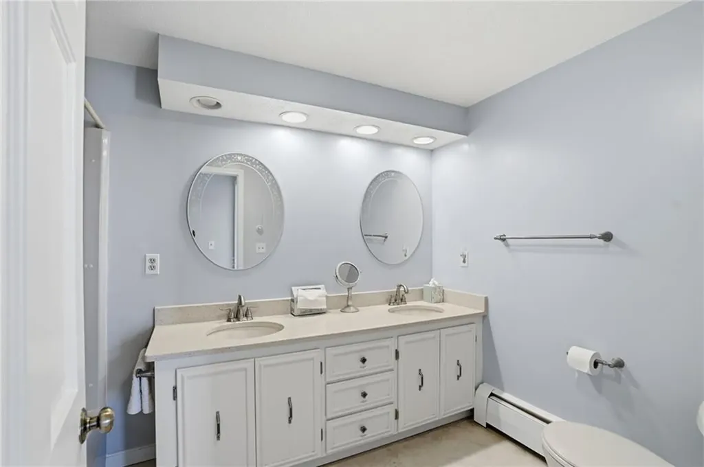 22 Roger Williams Court Portsmouth RI 02871