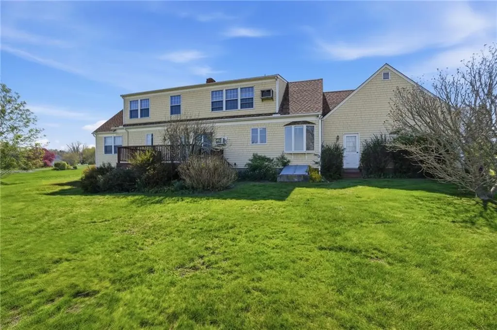 22 Roger Williams Court Portsmouth RI 02871