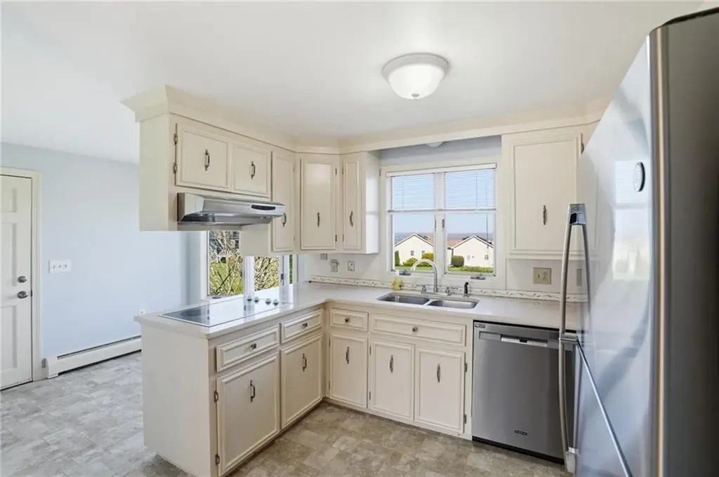22 Roger Williams Court Portsmouth RI 02871