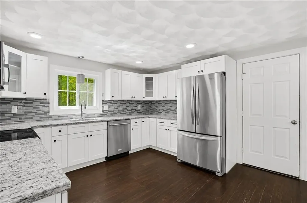 435 Maureen Circle Burrillville RI 02839