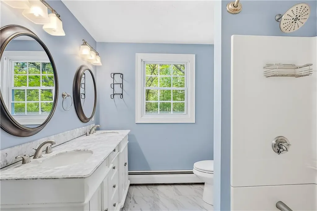 435 Maureen Circle Burrillville RI 02839