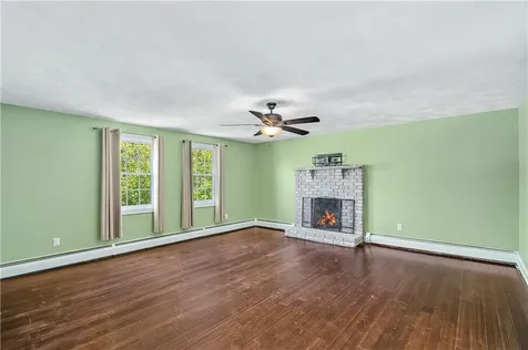 435 Maureen Circle Burrillville RI 02839