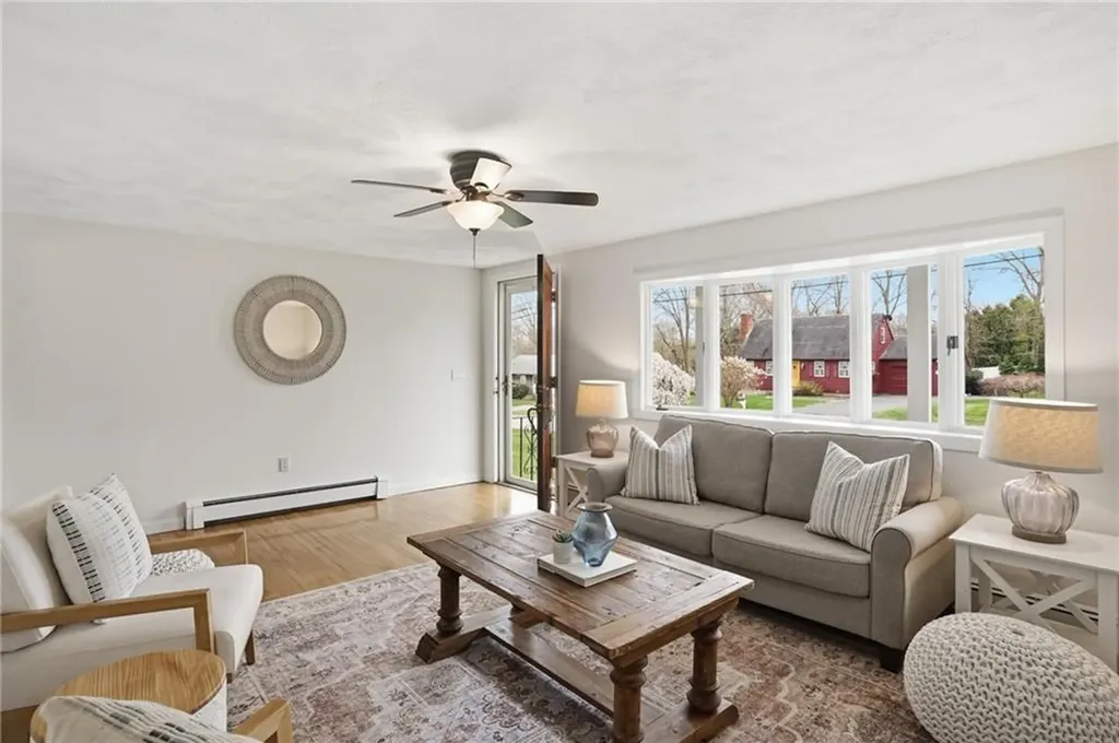 49 Roosevelt Drive Bristol RI 02809