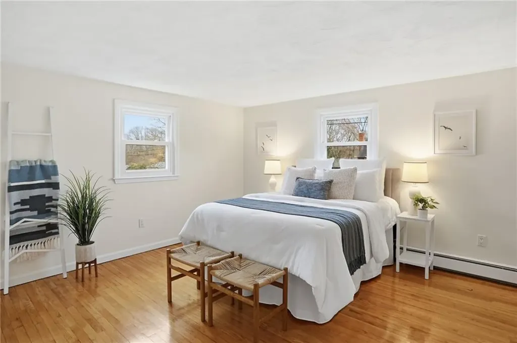 49 Roosevelt Drive Bristol RI 02809