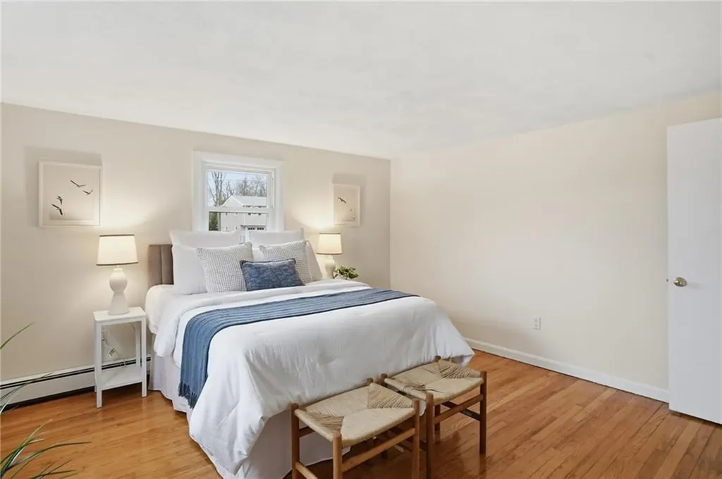 49 Roosevelt Drive Bristol RI 02809