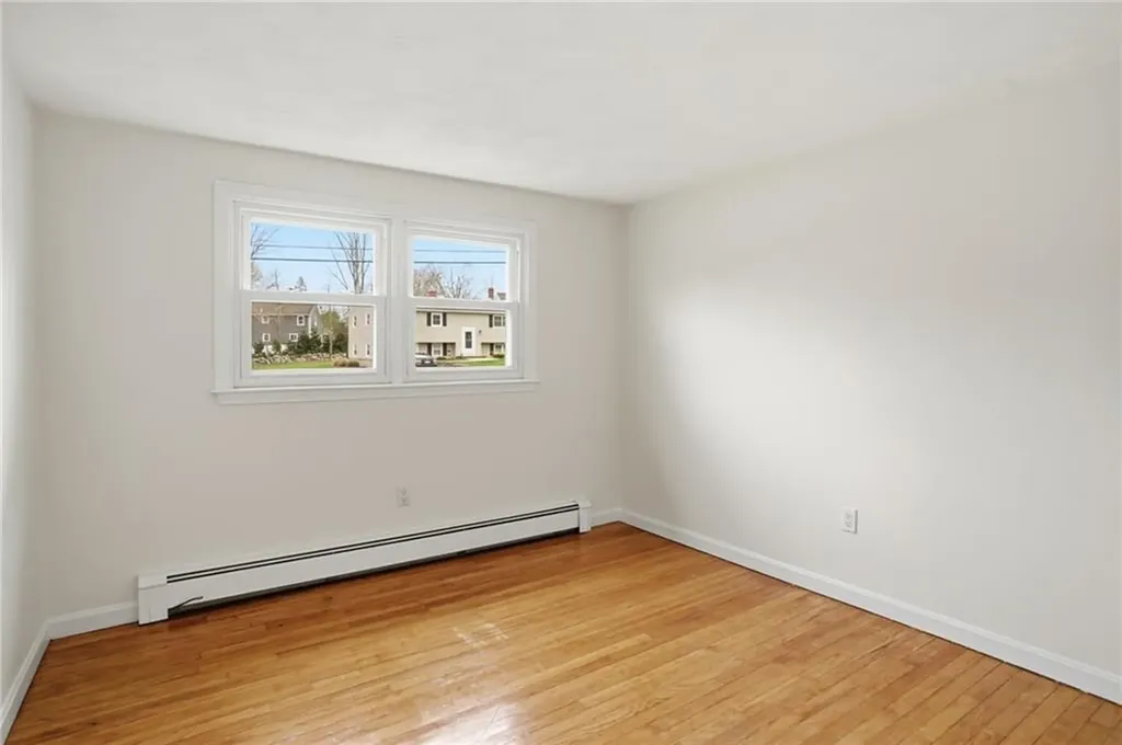 49 Roosevelt Drive Bristol RI 02809