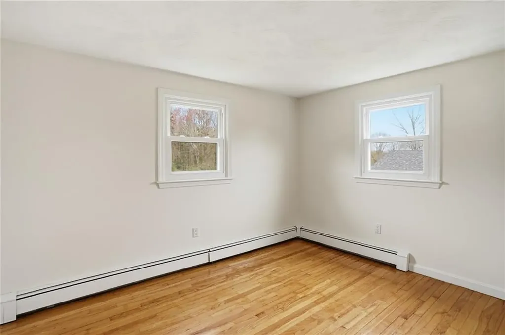 49 Roosevelt Drive Bristol RI 02809
