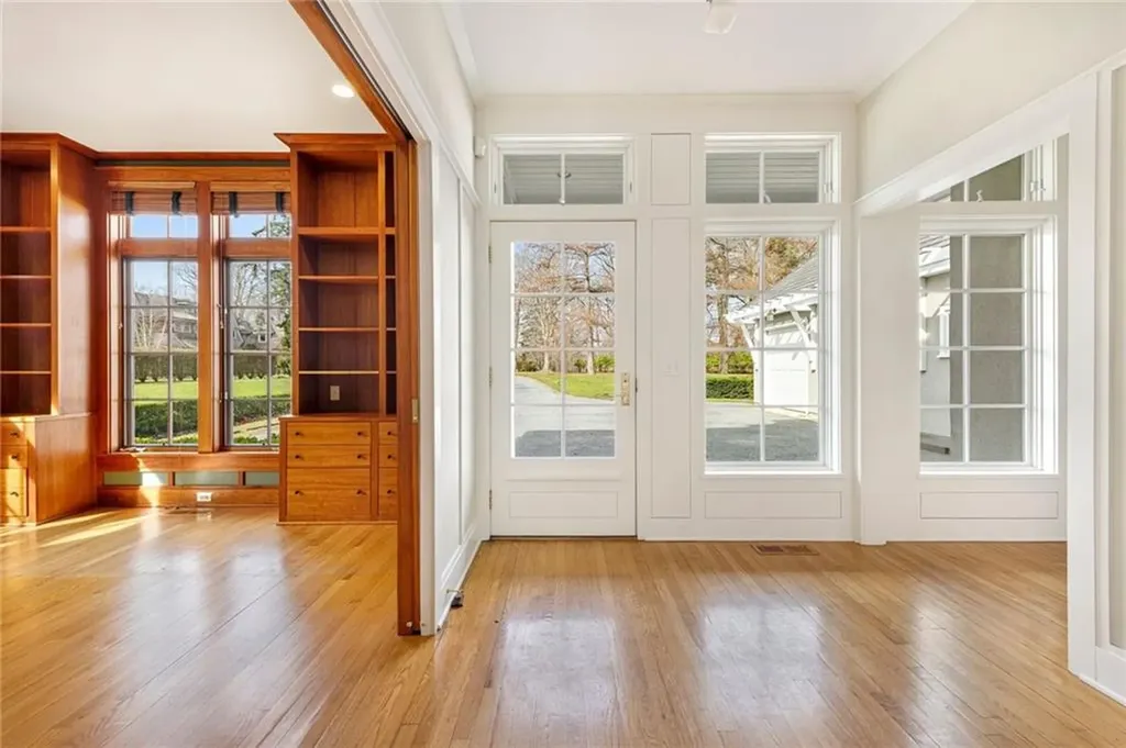 9 Ocean Lawn Lane Newport RI 02840