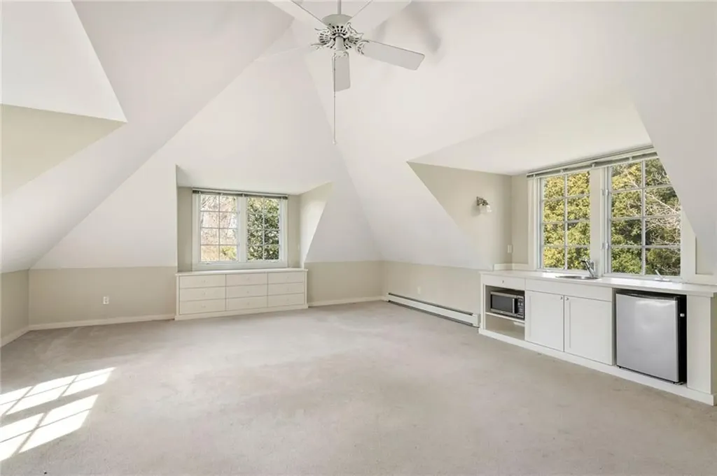 9 Ocean Lawn Lane Newport RI 02840