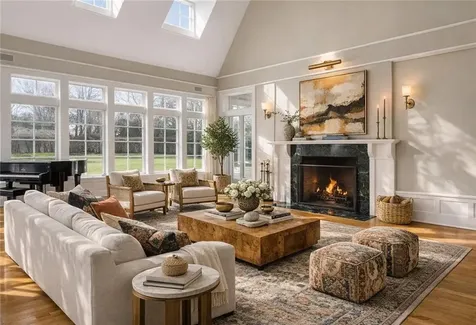 9 Ocean Lawn Lane Newport RI 02840