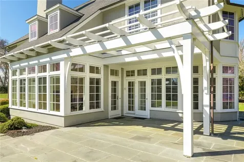 9 Ocean Lawn Lane Newport RI 02840