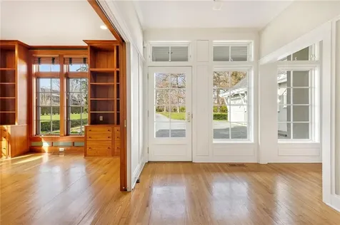 9 Ocean Lawn Lane Newport RI 02840