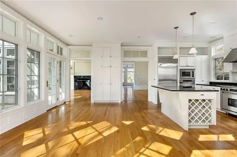9 Ocean Lawn Lane Newport RI 02840