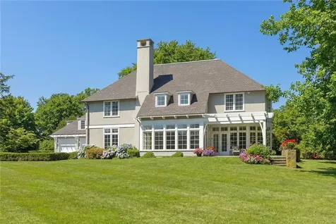 9 Ocean Lawn Lane Newport RI 02840