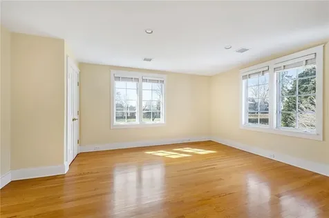 9 Ocean Lawn Lane Newport RI 02840