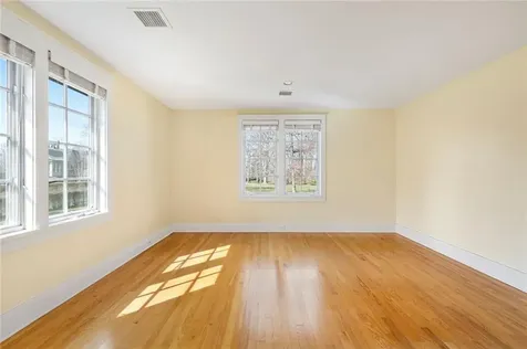 9 Ocean Lawn Lane Newport RI 02840