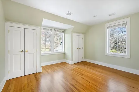 9 Ocean Lawn Lane Newport RI 02840