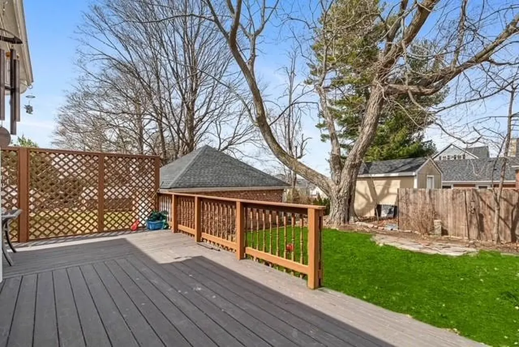 8 Turcone Street North Providence RI 02911
