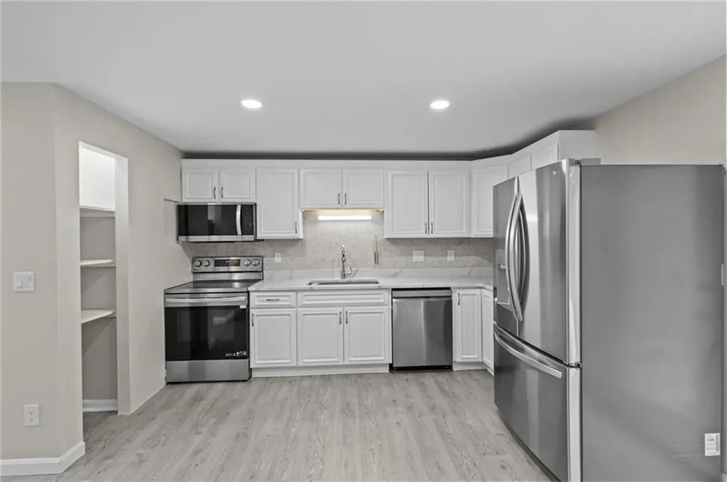 47 Morgan Avenue Johnston RI 02919