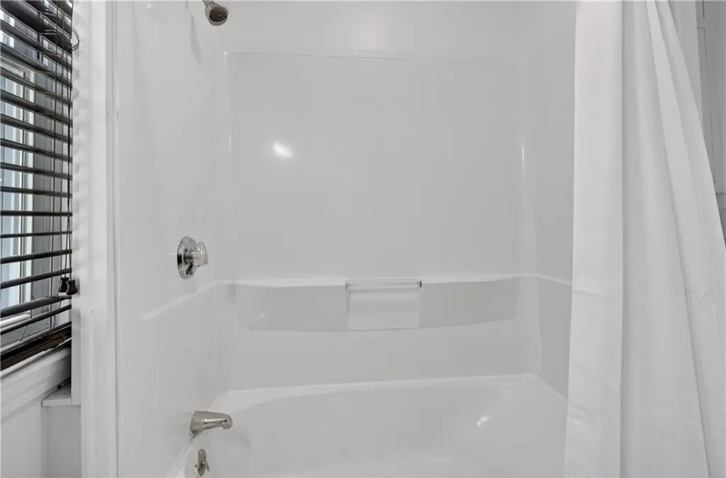 103 Burnside Avenue East Providence RI 02915