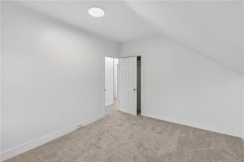 103 Burnside Avenue East Providence RI 02915