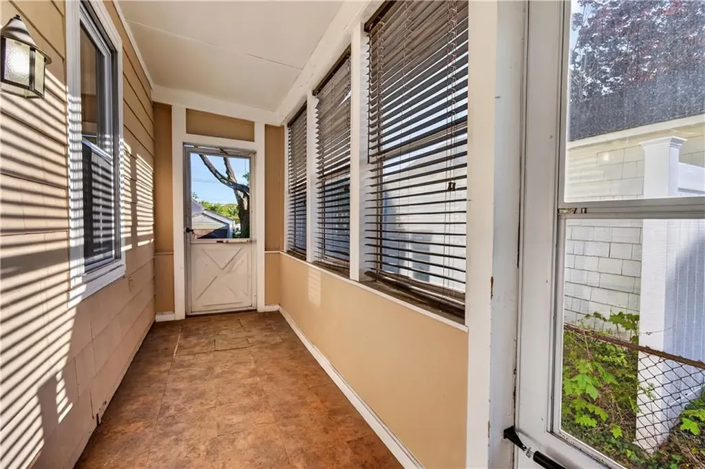 103 Burnside Avenue East Providence RI 02915